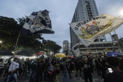 Conselho Deliberativo Do Corinthians Expulsa Ex Presidente Andrés Sanchez Após Escândalo De R$ 480 Mil Em Gastos Pessoais Com Cartão Corporativo