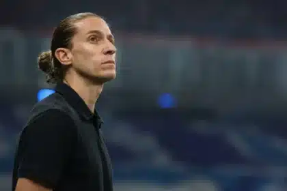 Filipe Luís, Ídolo Do Flamengo, É O Novo Treinador Do Monaco: Contrato Até 2028 E Estreia Na Europa Após Especulações No Bayer Leverkusen