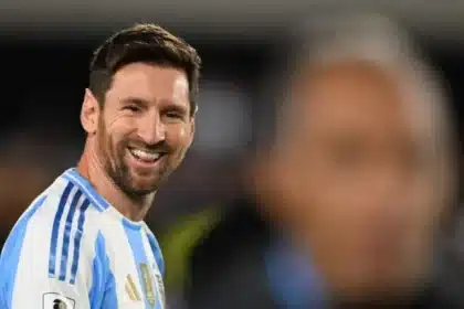 Messi Lidera Convocação Da Argentina Para Copa Do Mundo De 2026; Scaloni Inclui Flaco López E Craque Busca Recorde