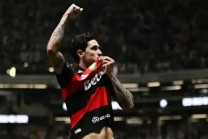 Flamengo X Coritiba: Onde Assistir Ao Vivo, Horário E Transmissão Do Jogo De Sábado (30) Pelo Brasileirão