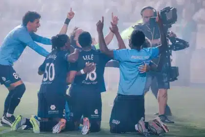 Sá Pinto Faz História No Chipre: Pafos Conquista Taça Inédita Em Final Eletrizante Com Gols E Expulsões