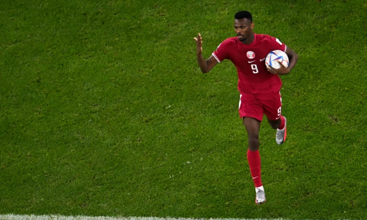Copa Do Mundo 2022: Catar Divulga Lista De Convocados Com Edmilson Junior E Lucas Mendes, Atletas De Origem Brasileira, Para Sua Estreia Inédita No Mundial