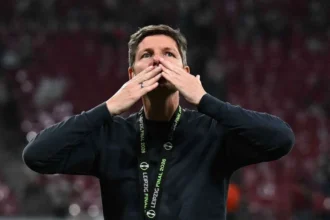 Oliver Glasner Mantém Mistério Sobre Ac Milan E Detalha Exigências Cruciais Para Aceitar Novo Clube No Futebol Europeu