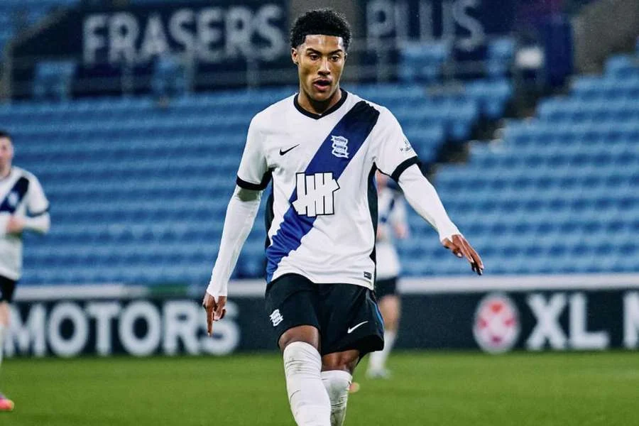 Sporting No Páreo Por Aurelien Guernier: Joia De 18 Anos Do Birmingham Cobiçada Por Gigantes Europeus A Custo Zero