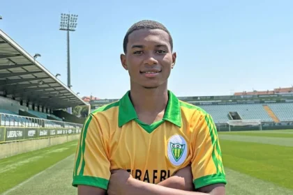Richarllyson Carvalho Alves: Joia Do Bahia, Atacante De 18 Anos Assina Com Tondela De Portugal Até 2028 Para Primeira Experiência Europeia