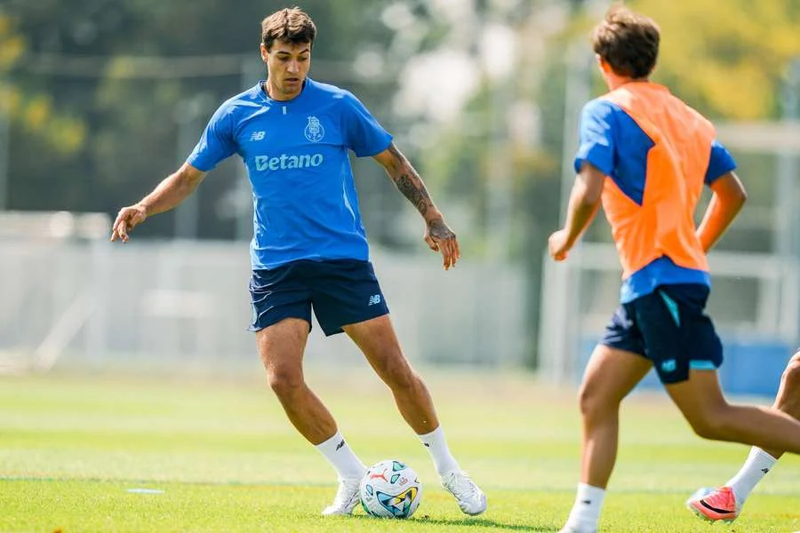 Fc Porto: Três Baixas Preocupam Farioli Antes De Amistoso Com Hibernian E Estágio Em St. George’s Park