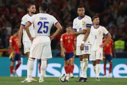 França Em Alerta: Após Duas Derrotas Consecutivas Para A Espanha, Sonho Do Tricampeonato Do Mundial 2026 Testa A Geração Mbappé