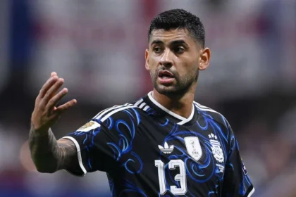 Tottenham Prepara Saída De Cristian Romero Após Final Do Mundial; Inter, Barcelona E Real Madrid Disputam Zagueiro Argentino