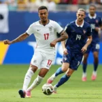Emoção E Gratidão: Milhares De Argentinos Desafiam A Chuva Fria Para Receber A Seleção Vice Campeã Do Mundial De 2026 Em Buenos Aires, Mesmo Sem A Presença De Lionel Messi