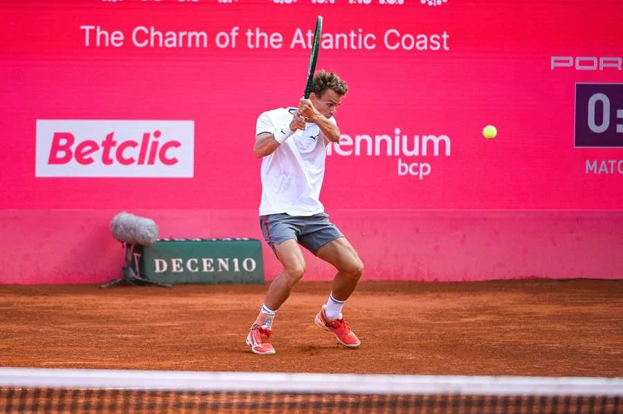 Estoril Open: Luca Van Assche Bate Hugo Gaston Em Duelo Francês E Alcança Inédita Final Atp De Tênis