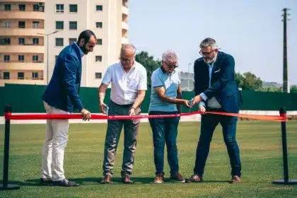 Alverca Inaugura Moderno Campo Relvado E Retorna Aos Treinos Em Casa, Comemorando Profissionalização E União Entre Clube E Sad