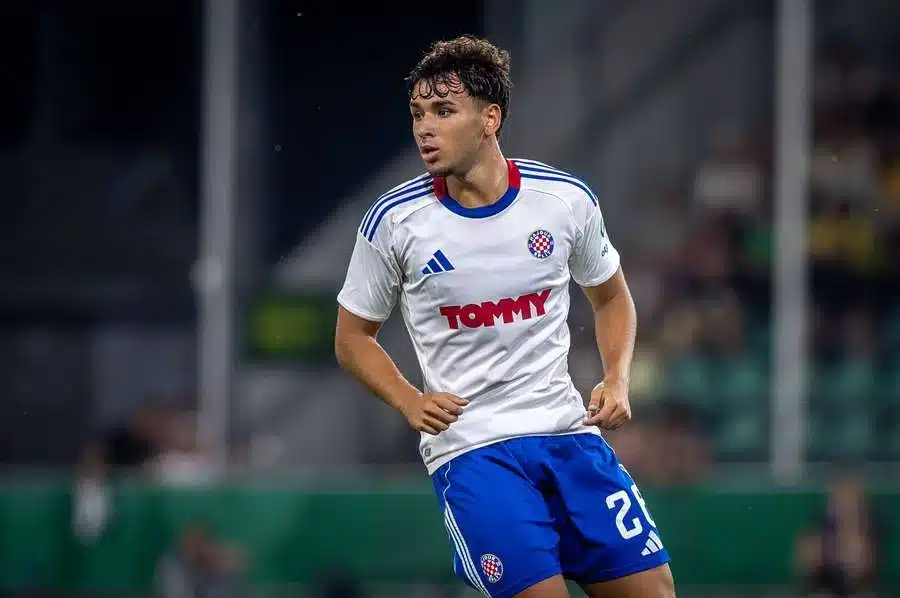Agente De Adam Guram, Cobiçado Por Arsenal E Chelsea, Revela Planos Para Futuro Da Promessa De 17 Anos: “não Apressar As Coisas”