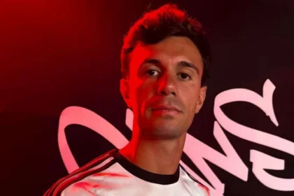 Casa Pia Garante Reforço De Peso: Henrique Araújo Assina Em Definitivo Após Deixar Benfica, Que Mantém 50% Dos Direitos Do Ex Artilheiro Da Youth League