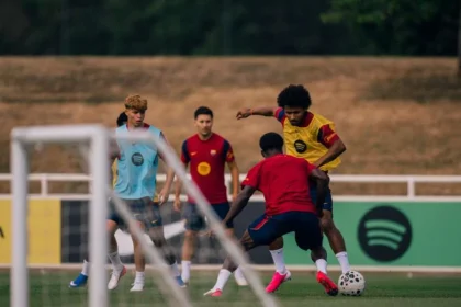 Karim Adeyemi Celebra Chegada Ao Barcelona E Agradece Hansi Flick: ‘nunca Poderei Agradecer O Suficiente’ Pela Confiança E Oportunidade No Maior Clube Do Mundo