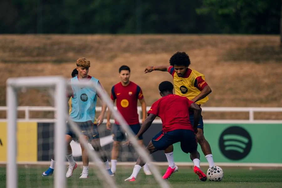 Karim Adeyemi Celebra Chegada Ao Barcelona E Agradece Hansi Flick: ‘nunca Poderei Agradecer O Suficiente’ Pela Confiança E Oportunidade No Maior Clube Do Mundo