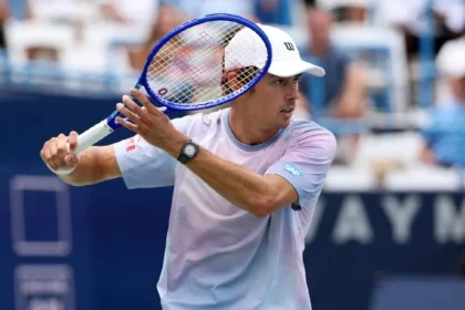 Alex De Miñaur Avança Com Autoridade às Quartas De Final Em Washington Após Duelo Geracional Contra O Jovem Hewitt