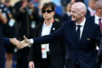 O Trono De Gianni Infantino Balança Na Fifa: Como O Presidente Passou De Inabalável A Alvo De Críticas Da Uefa E Concacaf Antes Das Eleições