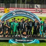 Adeptos Da Académica De Coimbra Celebram Regresso à Liga 2 Com Euforia, Mas Antecipam Desafios Financeiros E Competitividade Intensa Na Busca Pela Consolidação