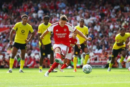 Fome De Títulos: Viktor Gyökeres Garante Arsenal Pronto Para Duelo Com Manchester City Na Supertaça, Apesar De Pré Época Instável