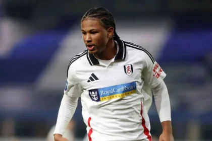 Estoril Avança Para Garantir Empréstimo De Promessa Inglesa Do Fulham E Reforçar Defesa Na Liga Portugal