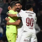 Fluminense Supera Drama Com 10 Em Campo E Brilha Nos Pênaltis Com Herói Fábio, Avançando às Quartas Da Libertadores Pela 3ª Vez Em 4 Anos