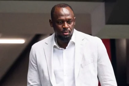 Usain Bolt No Futebol De Veteranos: Lenda Olímpica Se Junta A Ex Estrelas Da Premier League Em Manchester