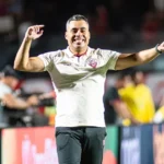 Jair Ventura: ‘É Ignorância Pensar Que A Cor Do Passaporte Define Se Um Técnico é Melhor’