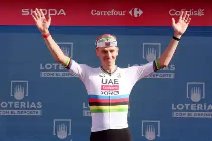 Tadej Pogacar Vence 6ª Etapa Da Vuelta Após Sustos Com Enric Mas E Dispara Na Liderança Geral