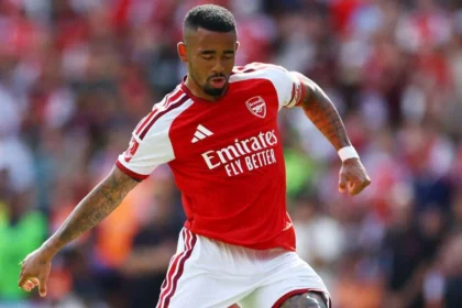 Hansi Flick Se Rende A Gabriel Jesus No Barcelona: ‘um Avançado De Alto Nível’ Por 10 Milhões De Euros