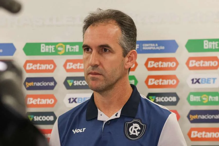 Remo Anuncia Saída De Léo Condé E Comissão Técnica Após Sequência Ruim No Brasileirão; Thiago Carpini é Cotado Para Assumir O Comando
