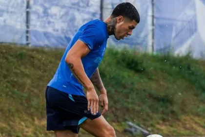 Nehuén Pérez, Do Fc Porto, Sofre Lesão Muscular Na Coxa Direita E é Desfalque Para O Clássico Contra O Benfica